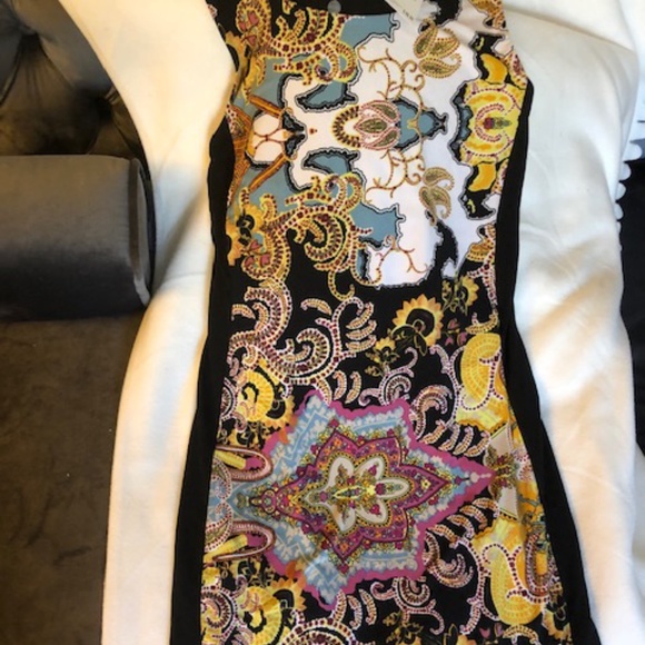 Women's dress - Picture 1 of 4